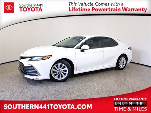 Used 2023 Toyota Camry LE image 1