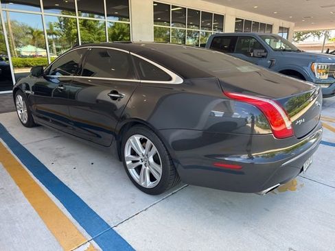 Used 2011 Jaguar XJ L RWD image 3