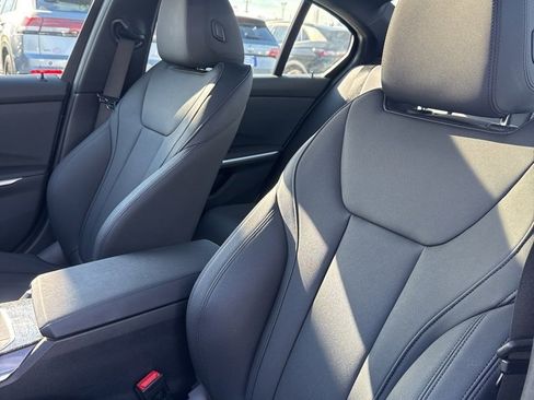 Used 2021 BMW 330i xDrive Sedan w/ Convenience Package image 25