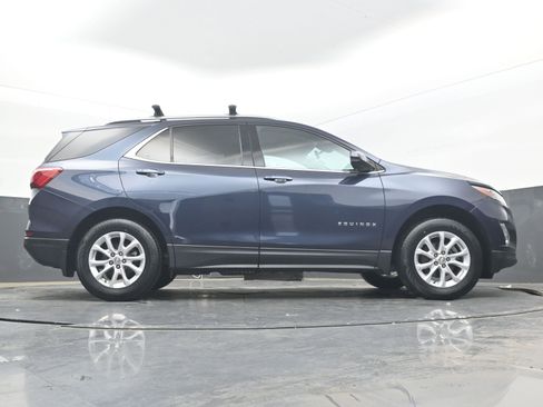 Used 2018 Chevrolet Equinox LT w/ Sun & Infotainment Package AWD/4WD image 29