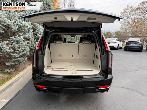 Used 2024 Cadillac Escalade Sport Platinum w/ LPO, ONYX Package image 43