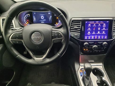 Used 2019 Jeep Grand Cherokee Altitude image 22
