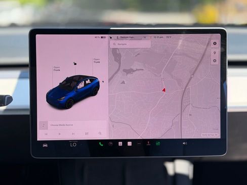 Used 2021 Tesla Model Y Long Range image 47