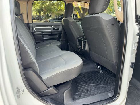 Used 2020 RAM 3500 Big Horn image 25