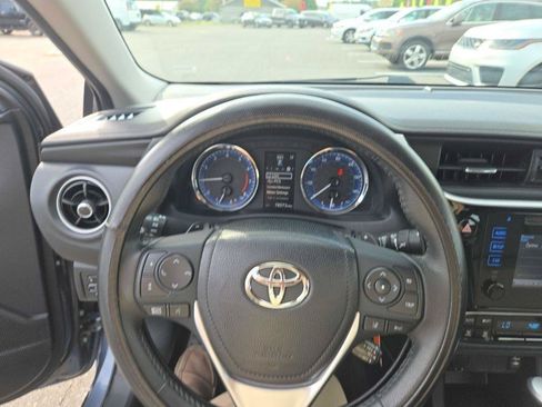 Used 2017 Toyota Corolla SE FWD image 22