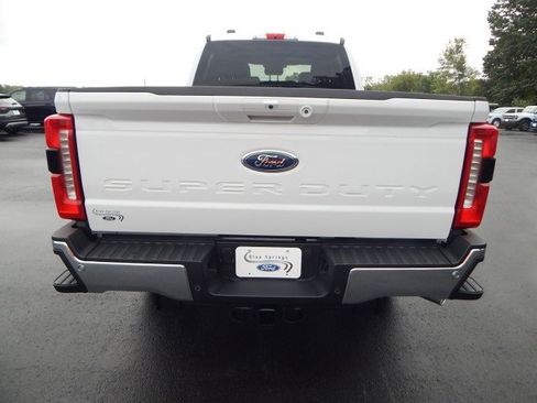 New 2026 Ford F250 Lariat w/ Chrome Package image 4