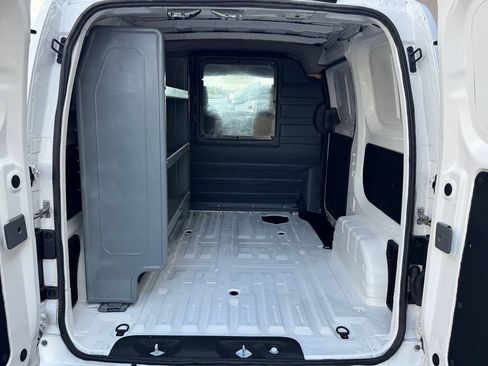 Used 2018 Nissan NV200 SV FWD image 10