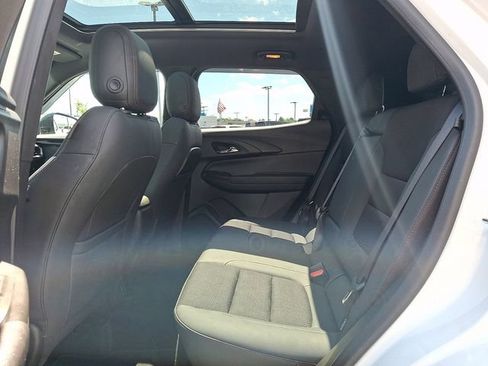 Certified 2023 Chevrolet TrailBlazer RS w/ Sun and Liftgate Package AWD/4WD image 10