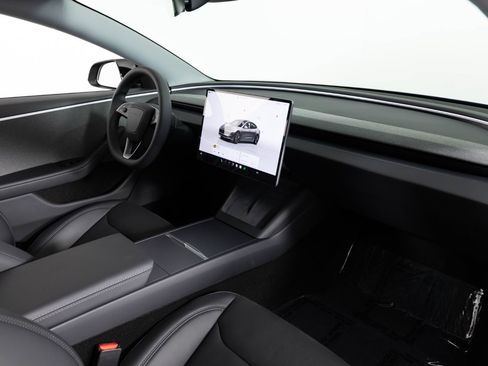 Used 2025 Tesla Model 3 RWD image 25