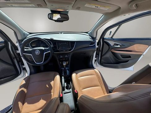 Used 2017 Buick Encore Essence FWD image 9