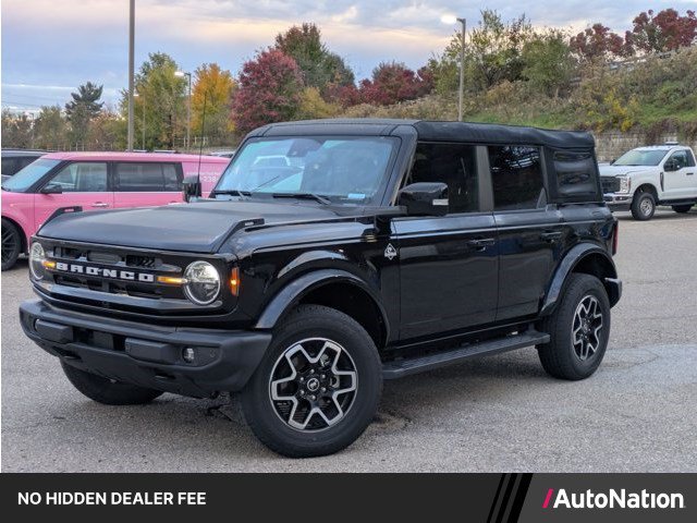 Used 2023 Ford Bronco Outer Banks AWD/4WD image 1