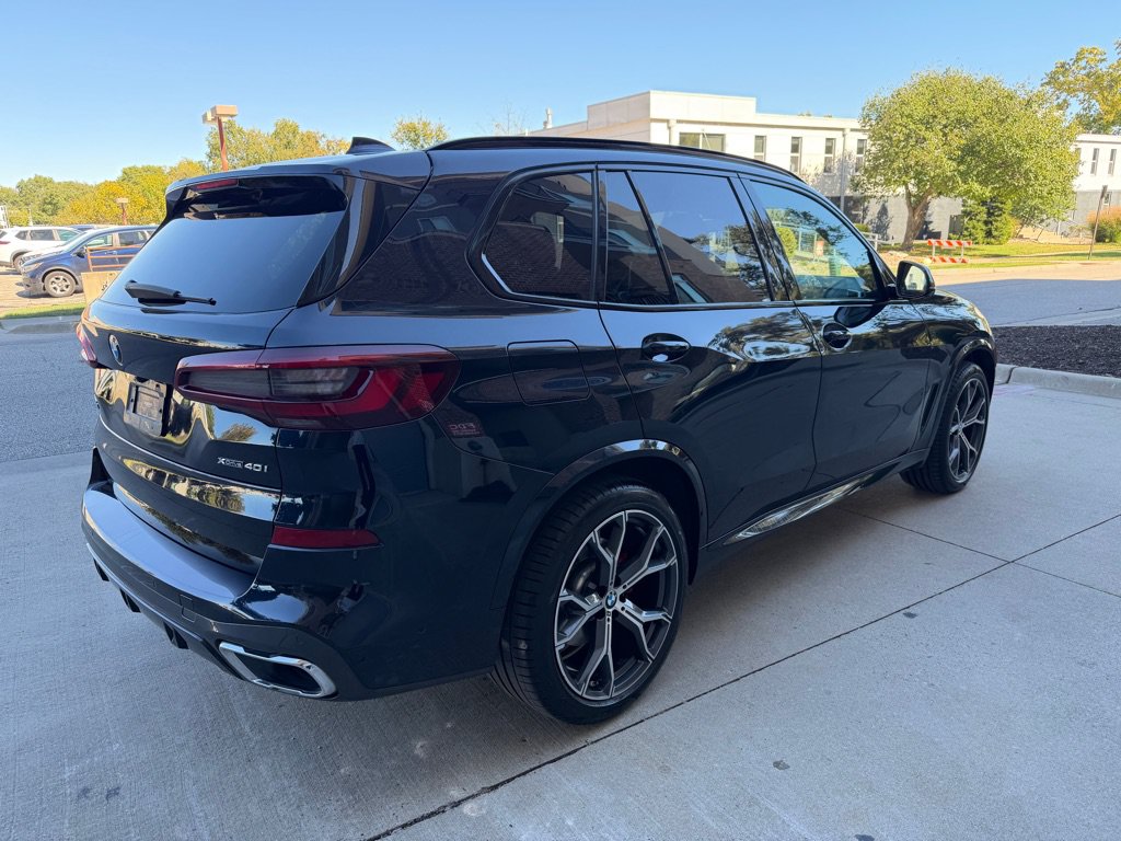 Used 2019 BMW X5 xDrive40i w/ M Sport Package AWD/4WD image 7