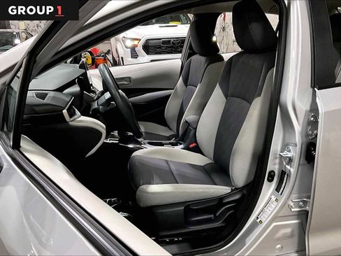 Certified 2025 Toyota Corolla LE image 7