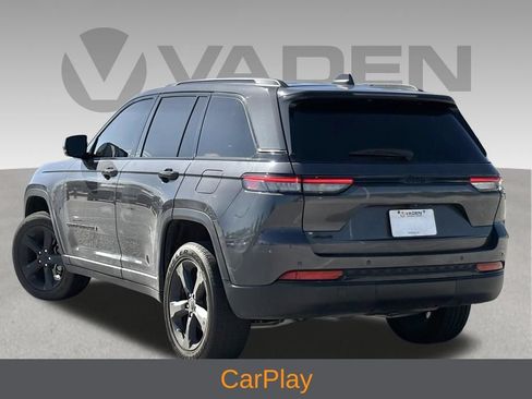 Used 2024 Jeep Grand Cherokee Altitude AWD/4WD image 3