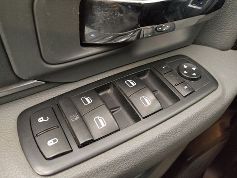 Used 2015 RAM 1500 Outdoorsman image 27