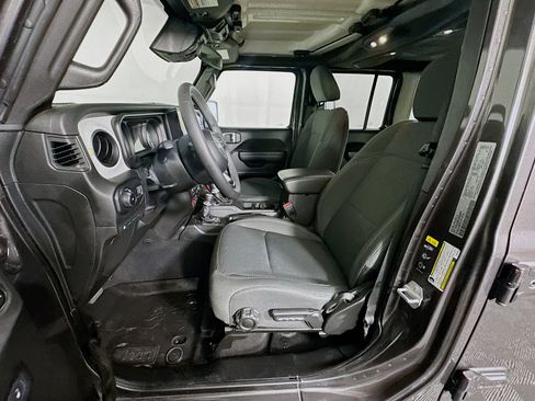 Used 2025 Jeep Wrangler Unlimited Sport S 4xe AWD/4WD image 13