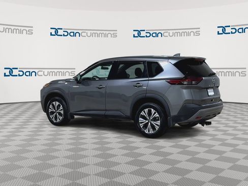 Used 2021 Nissan Rogue SV image 7
