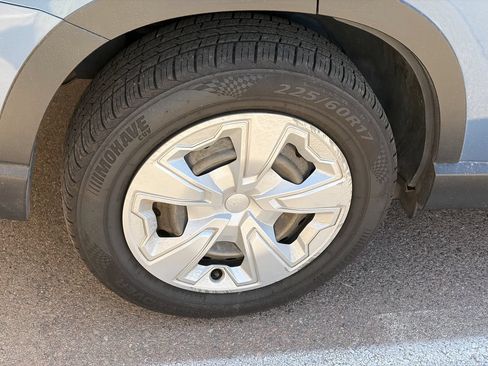 Used 2019 Subaru Forester AWD/4WD image 10