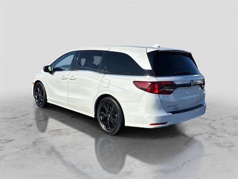 Used 2023 Honda Odyssey Sport image 5