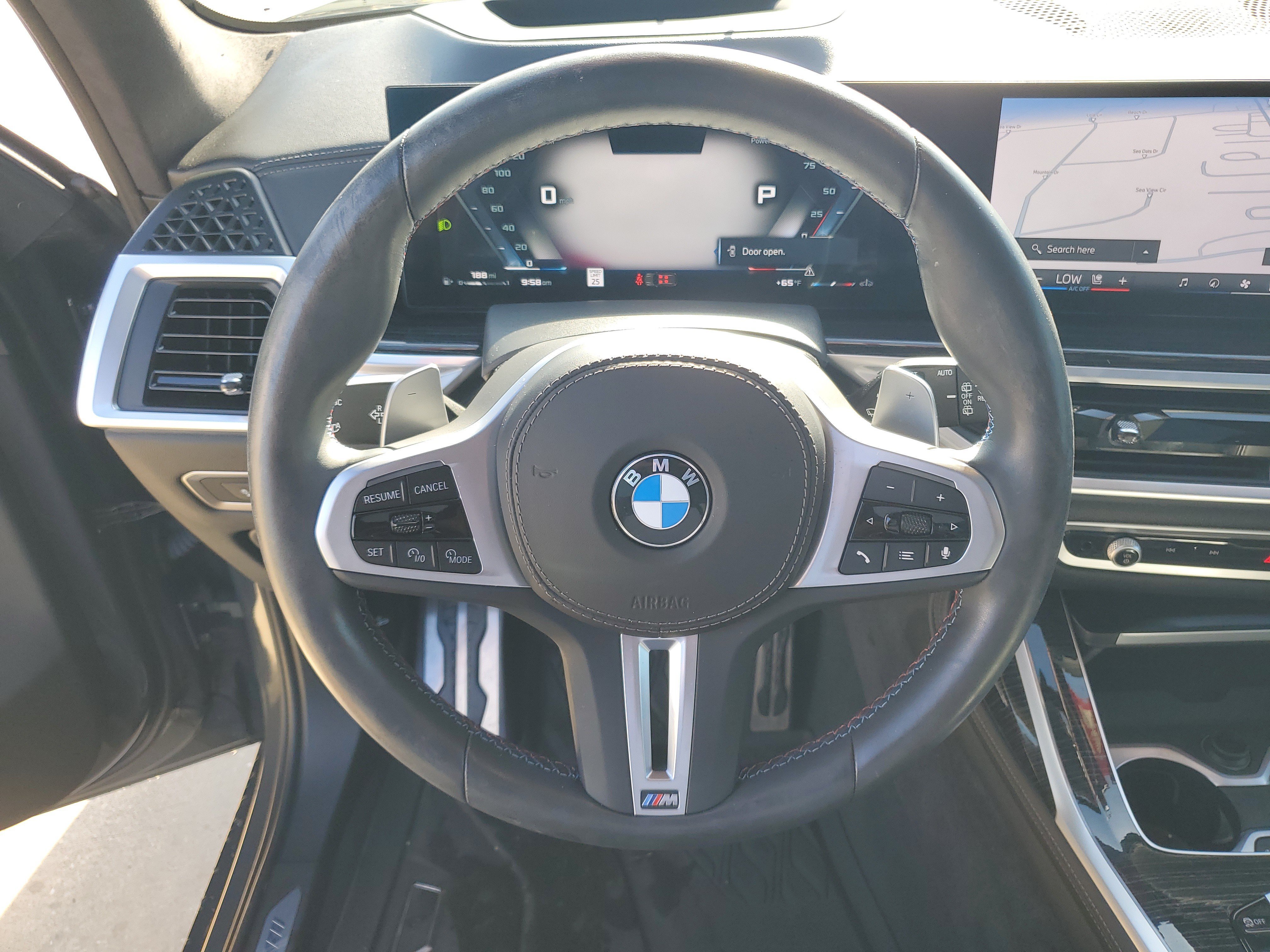 Used 2025 BMW X7 M60i AWD/4WD image 18