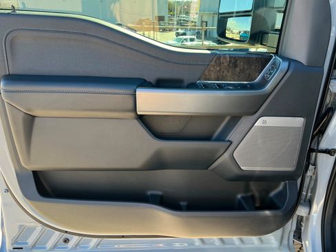 Used 2025 Ford F350 Lariat w/ Lariat Ultimate Package image 15