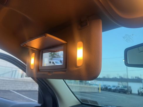 Used 2022 Chevrolet Colorado Z71 w/ Z71 Midnight Edition image 37