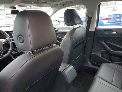 Used 2021 Volkswagen Jetta SE image 11