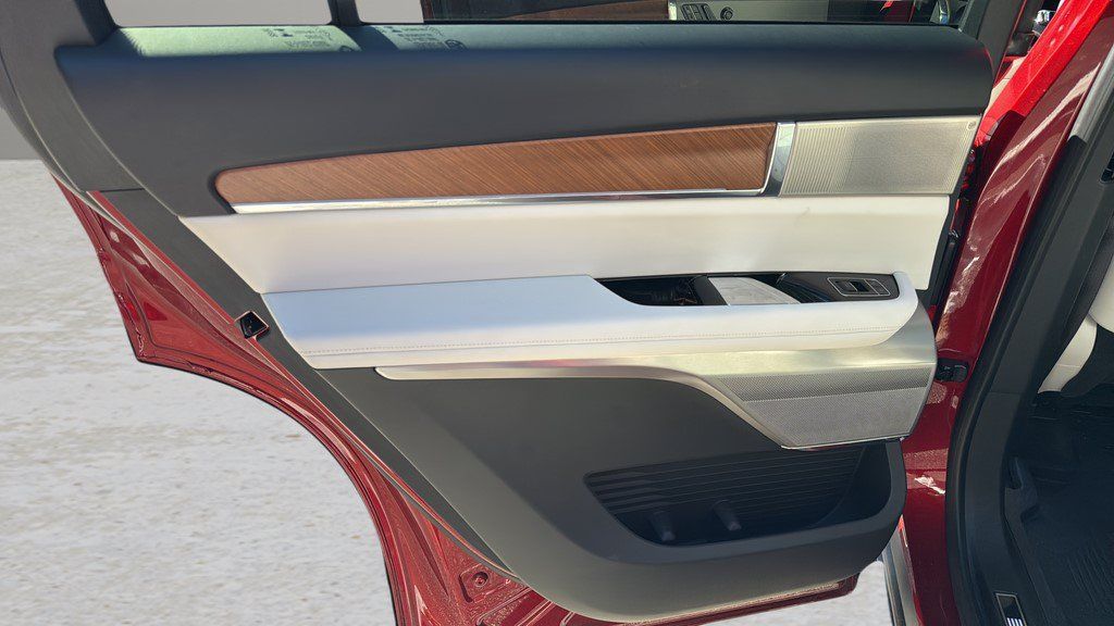 Certified 2026 Cadillac Vistiq Sport w/ LPO, Floor Liner Package AWD/4WD image 22