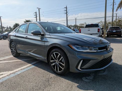 New 2026 Volkswagen Jetta SE image 8