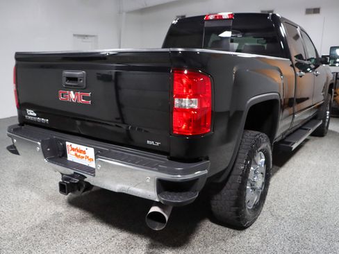 Used 2017 GMC Sierra 2500 SLT w/ Duramax Plus Package AWD/4WD image 7
