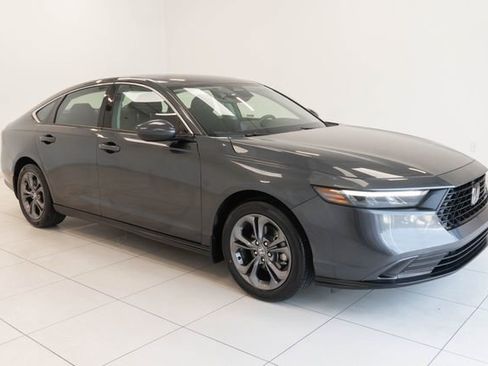 Certified 2023 Honda Accord EX image 7