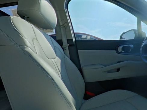 Certified 2026 Kia Sorento S AWD/4WD image 30