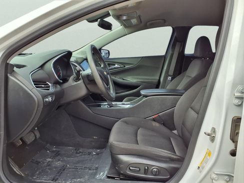 Used 2019 Chevrolet Malibu LT image 15