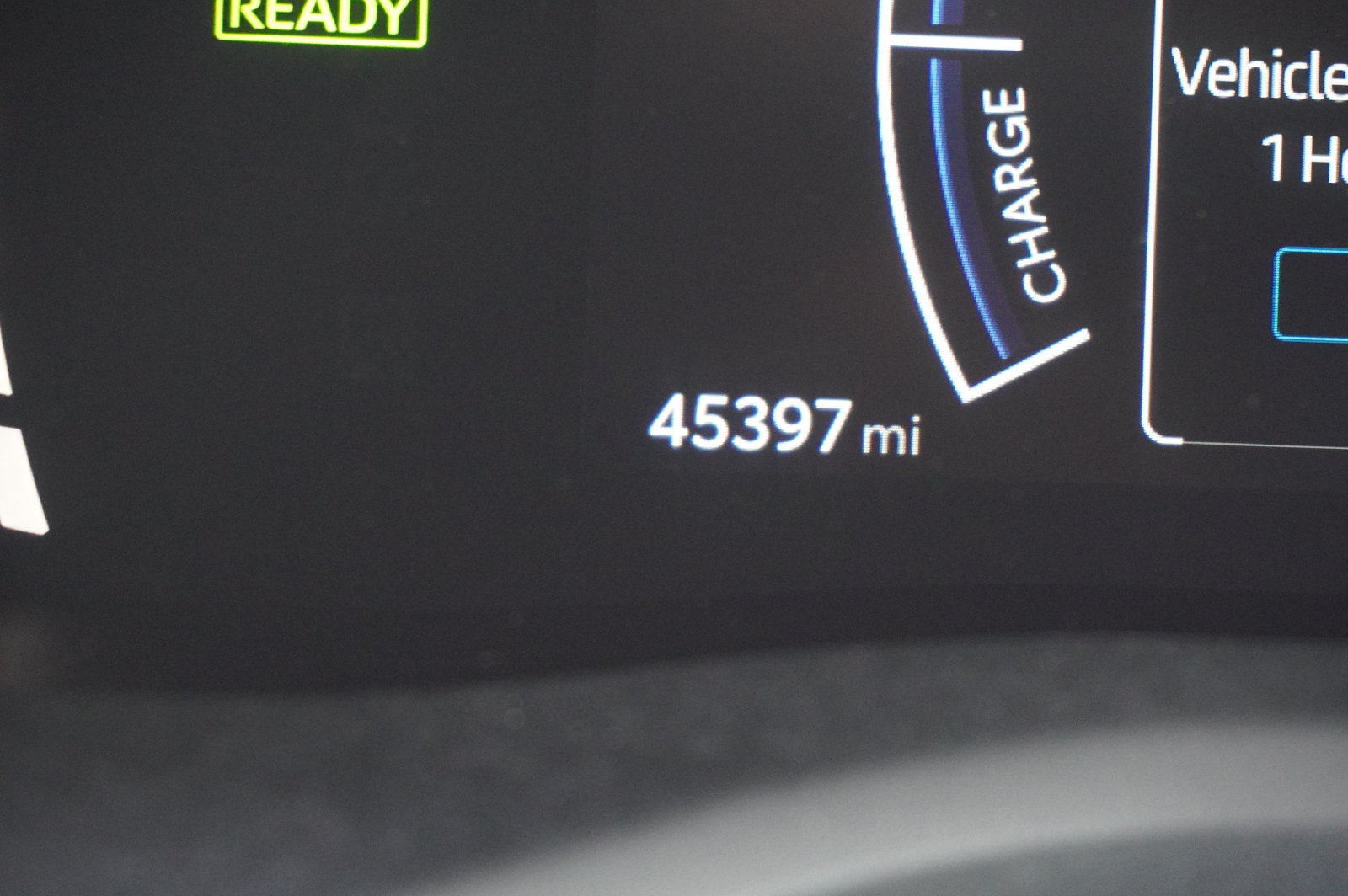 Used 2025 Toyota Camry SE FWD image 9