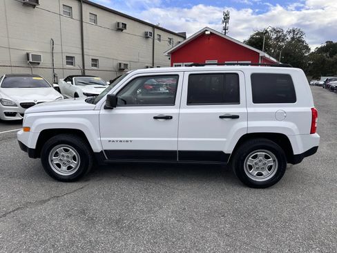 Used 2013 Jeep Patriot Sport FWD image 8