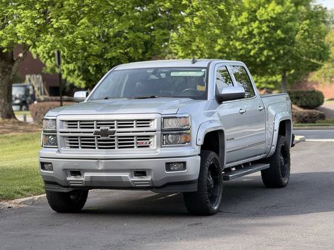 Used 2015 Chevrolet Silverado 1500 LTZ Z71 AWD/4WD image 3