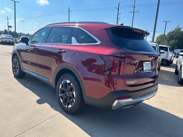 Used 2025 Kia Sorento S w/ Panoramic Sunroof Package FWD image 5