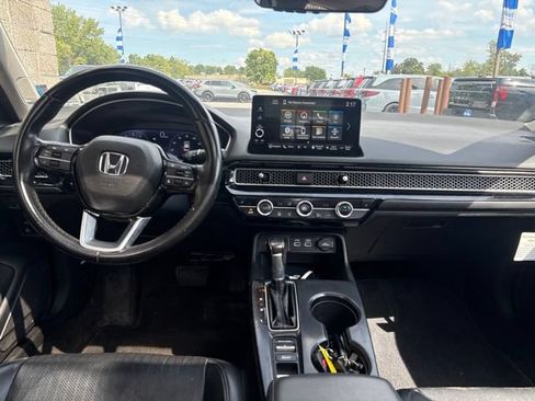 Used 2023 Honda Civic Touring image 6