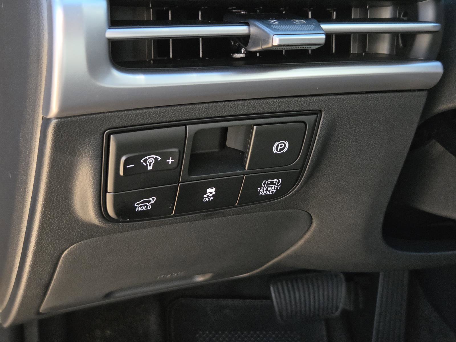New 2026 Hyundai Tucson Limited AWD/4WD image 17