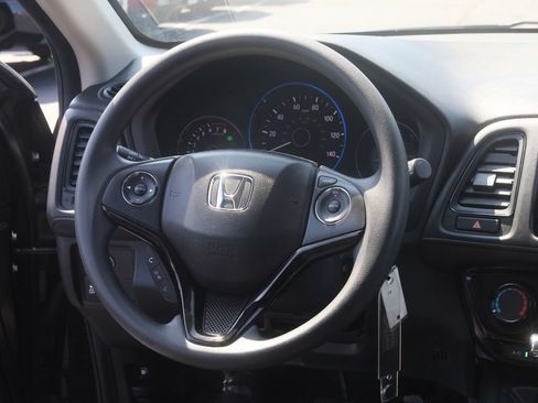 Used 2021 Honda HR-V LX image 17