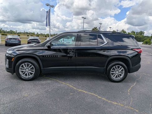 Used 2023 Chevrolet Traverse LT FWD image 10