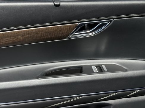 Used 2024 Genesis GV80 3.5T image 24