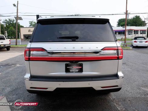 Used 2018 Lincoln Navigator Reserve w/ Technology Package AWD/4WD image 6