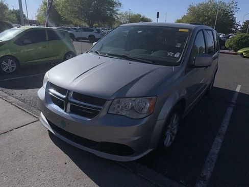 Used 2016 Dodge Grand Caravan SXT w/ Rear Park Assist Package image 3