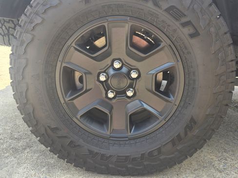 Used 2023 Jeep Gladiator Mojave w/ LED Lighting Group AWD/4WD image 24