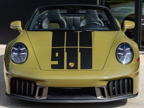 Certified 2026 Porsche 911 GTS RWD image 8