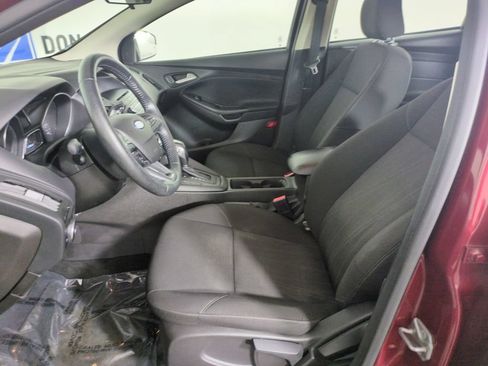 Used 2015 Ford Focus SE w/ SE Cold Weather Package FWD image 11