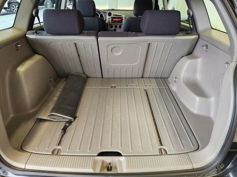 Used 2005 Toyota Matrix image 8