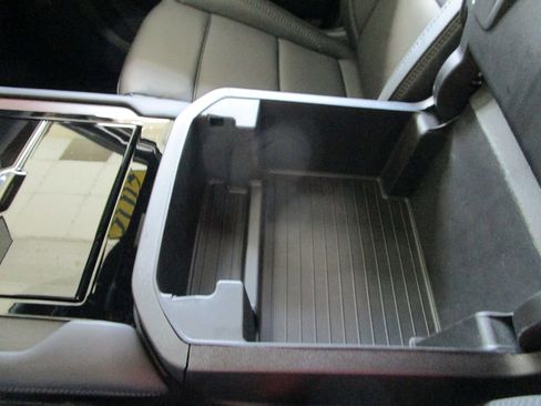 New 2026 GMC Yukon Denali w/ Denali Reserve Package image 42