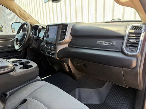Used 2019 RAM 3500 Big Horn AWD/4WD image 18